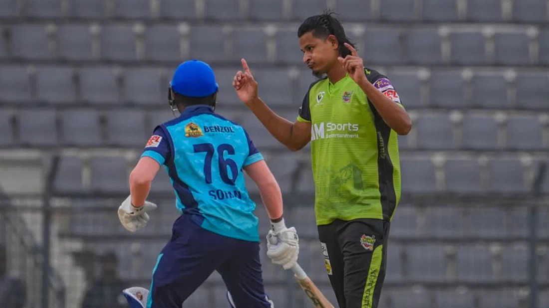 চরম লজ্জার রেকর্ড নোয়াখালীর, ৫ উইকেট নাসুমের